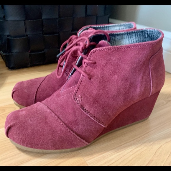 COPY - Toms Maroon Suede Wedges - Picture 2 of 3